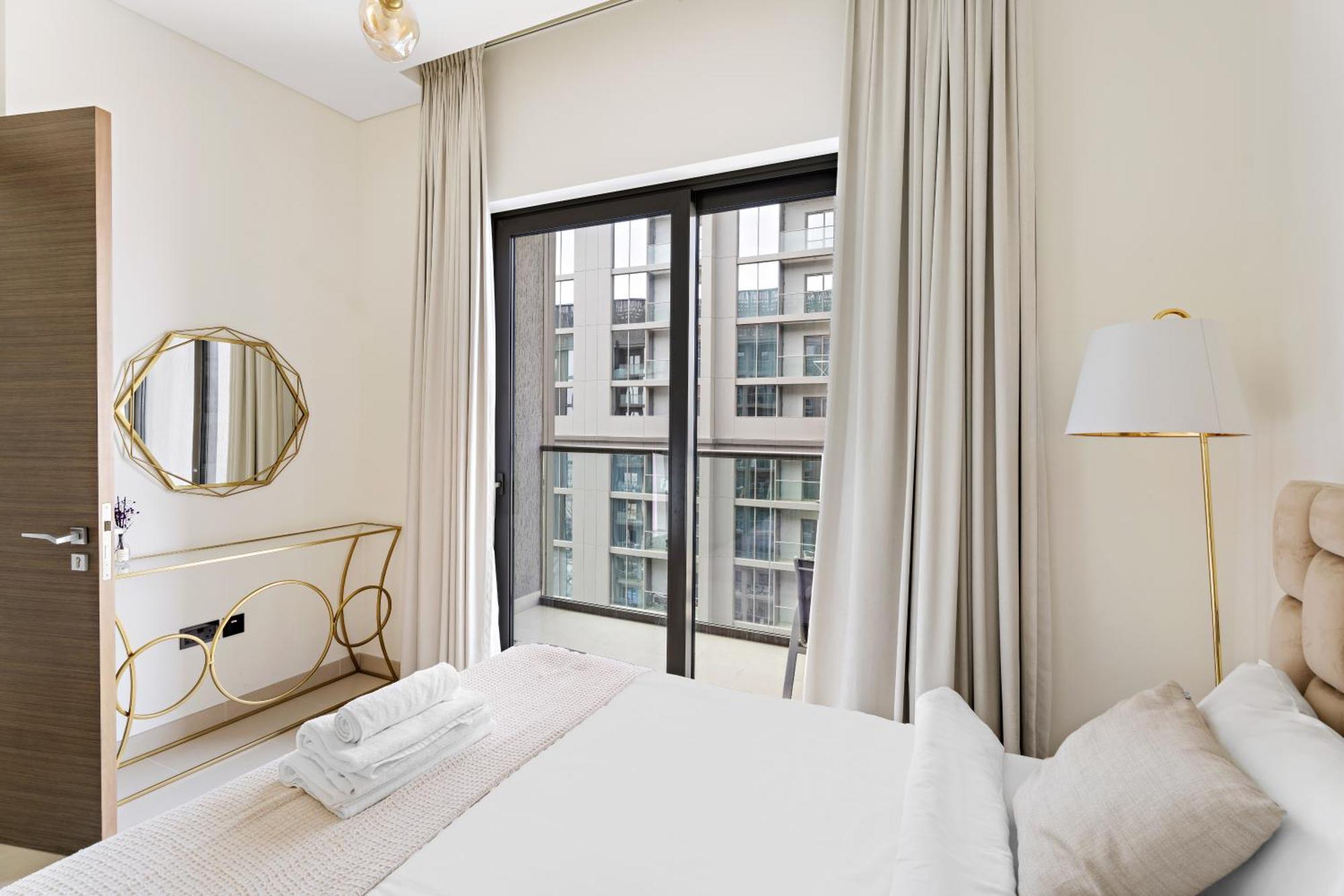 Beautiful 2 Bedroom Next To Business Bay - Sobha Creek Vista Dubai Exterior photo