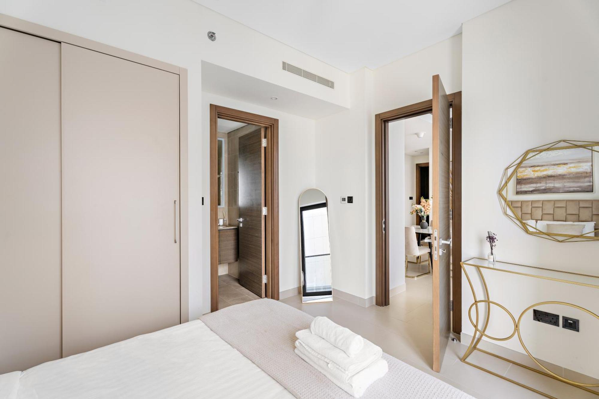 Beautiful 2 Bedroom Next To Business Bay - Sobha Creek Vista Dubai Exterior photo