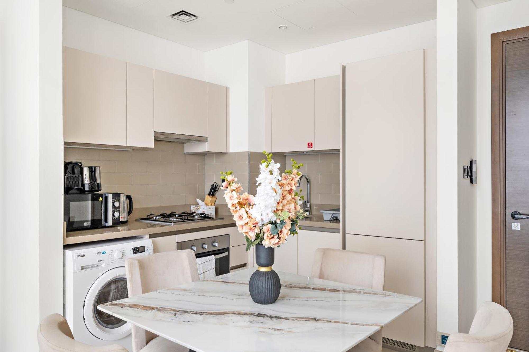 Beautiful 2 Bedroom Next To Business Bay - Sobha Creek Vista Dubai Exterior photo